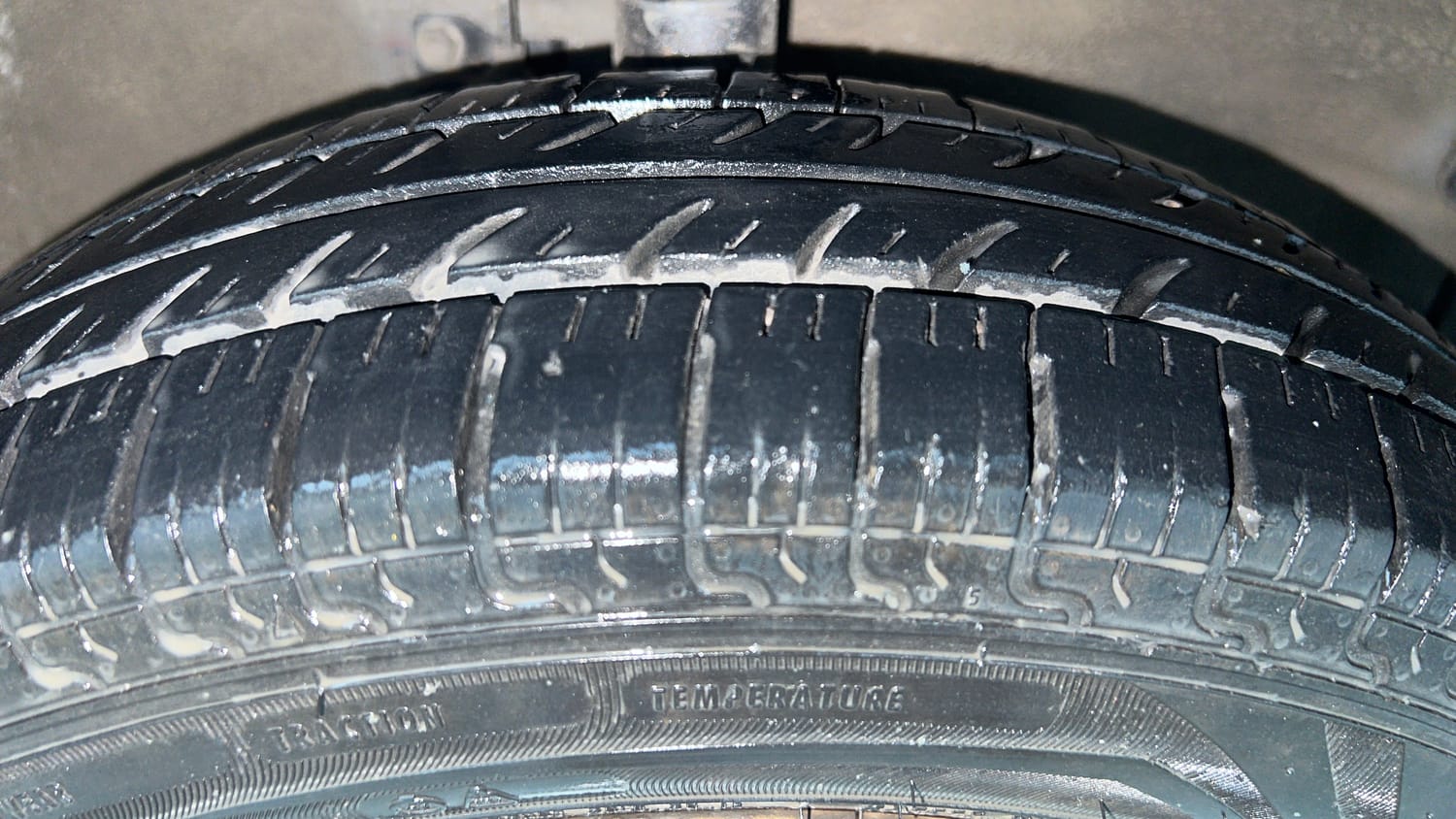 Used 2018 Maruti Suzuki Wagon R LXI CNG Cng Manual tyres RIGHT FRONT TYRE TREAD VIEW