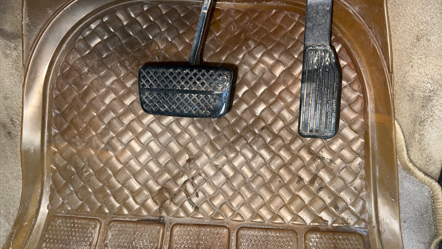Used 2016 Honda City SV CVT Petrol Automatic interior PEDALS VIEW