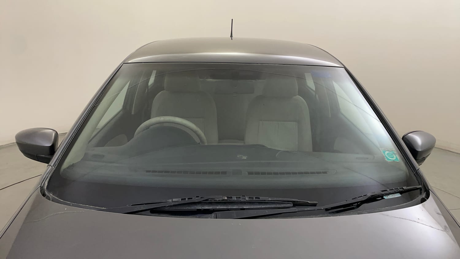 Used 2014 Volkswagen Polo Highline1.2L (P) Petrol Manual exterior FRONT WINDSHIELD VIEW