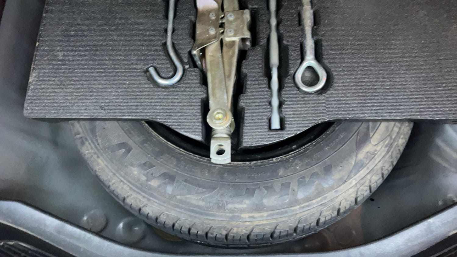 Used 2016 Honda Jazz VX Petrol Petrol Manual tyres SPARE TYRE VIEW