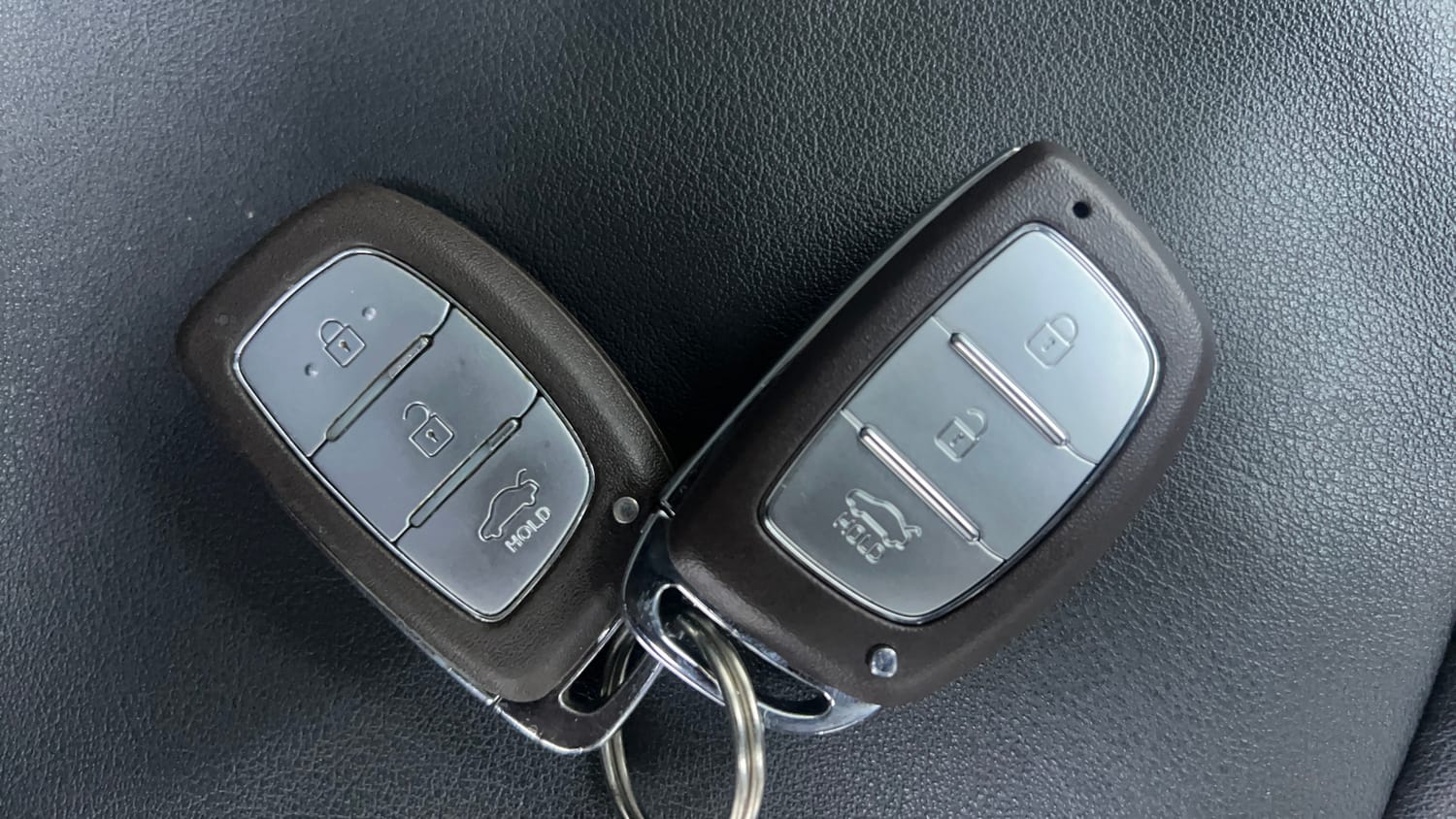 Used 2022 Hyundai Aura SX Plus 1.2 AMT Petrol Petrol Automatic extra CAR KEY VIEW