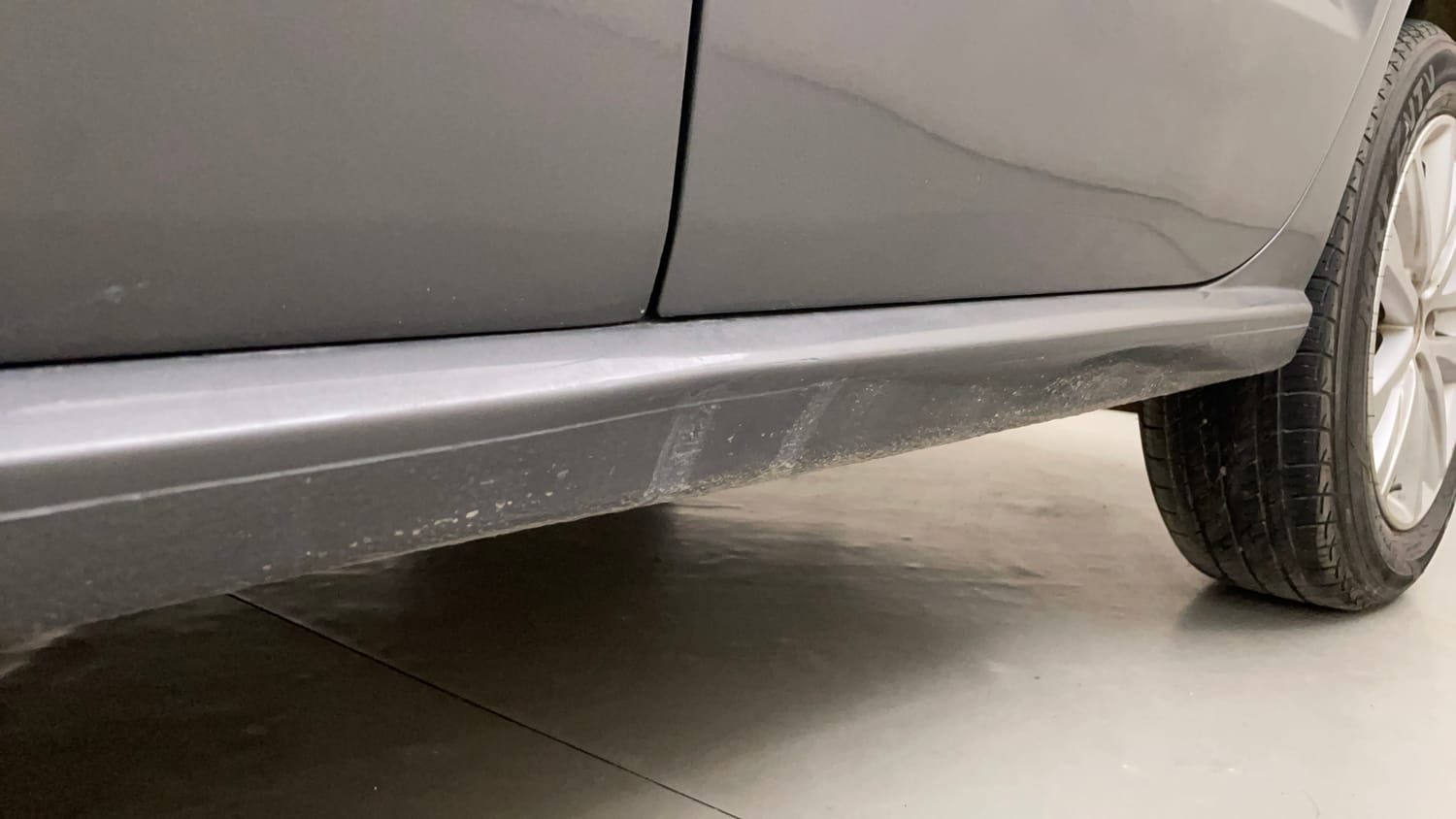 Used 2014 Volkswagen Polo Highline1.2L (P) Petrol Manual dents MINOR DENT