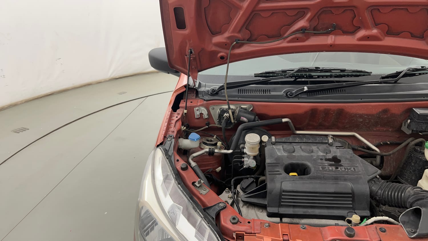 Used 2018 maruti-suzuki Alto K10 VXi (O) AMT Petrol Automatic engine ENGINE RIGHT SIDE HINGE & APRON VIEW