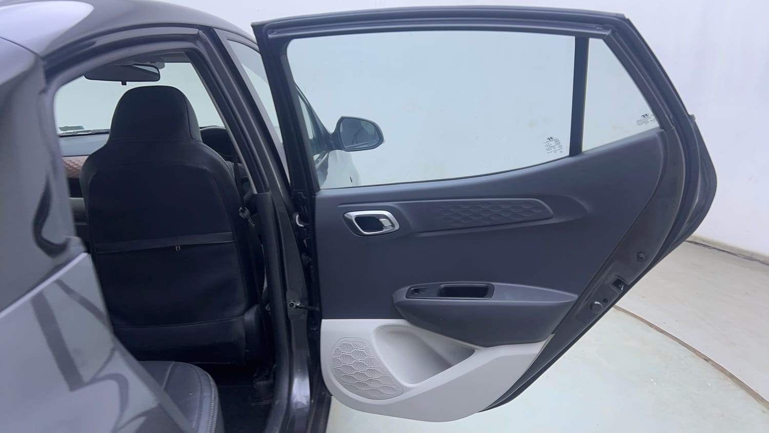 Used 2022 Hyundai Aura SX Plus 1.2 AMT Petrol Petrol Automatic interior RIGHT REAR DOOR OPEN VIEW