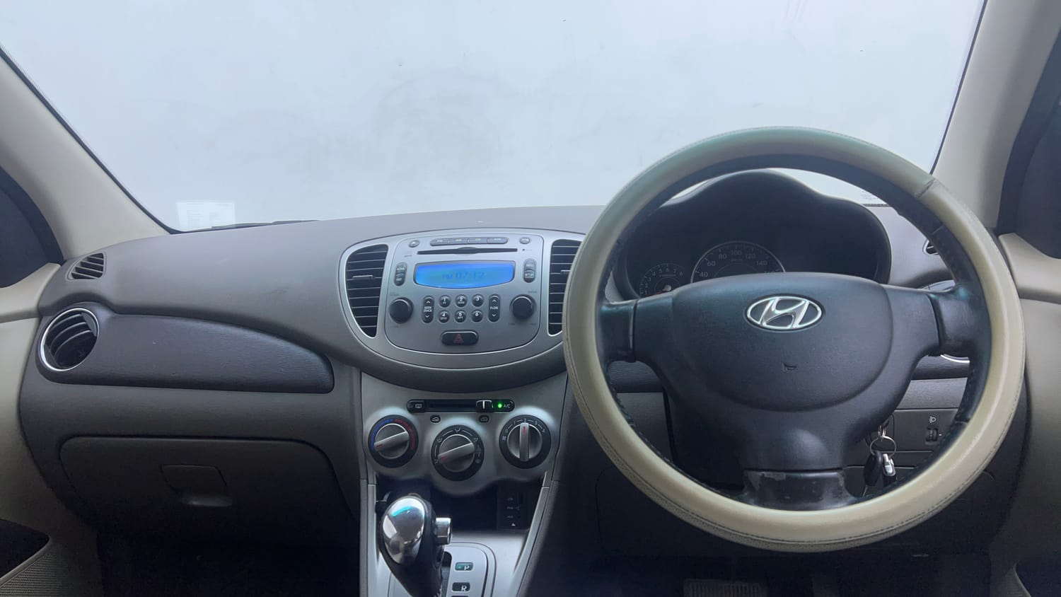Used 2012 Hyundai i10 Sportz 1.2 AT Kappa2 Petrol Automatic interior DASHBOARD VIEW