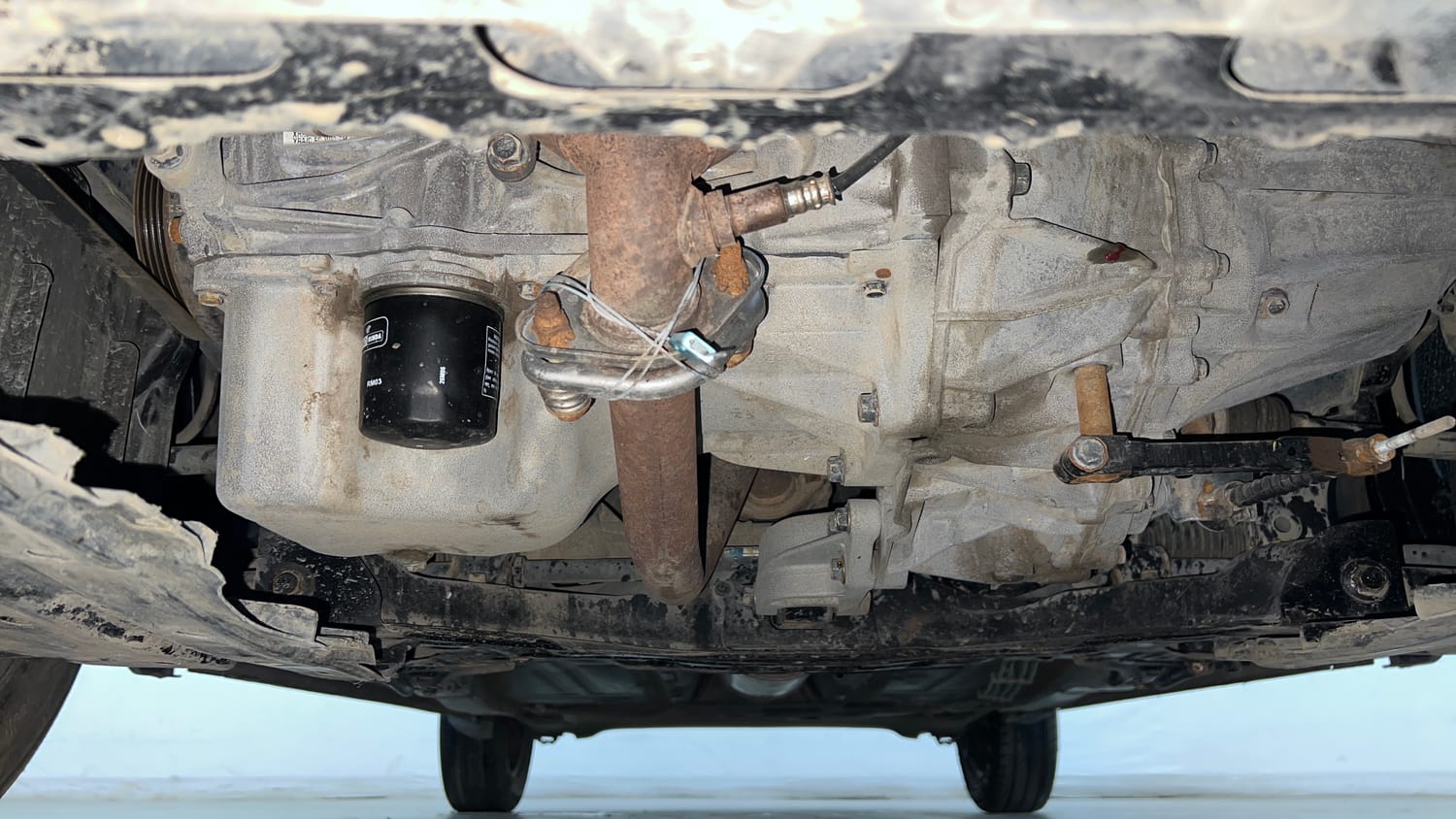Used 2017 Maruti Suzuki Baleno Delta 1.2 Petrol Manual extra FRONT LEFT UNDERBODY VIEW