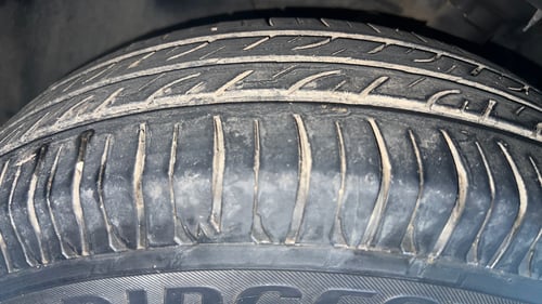 Used 2016 Hyundai Elite i20 Sportz 1.2 Petrol Manual tyres LEFT FRONT TYRE TREAD VIEW
