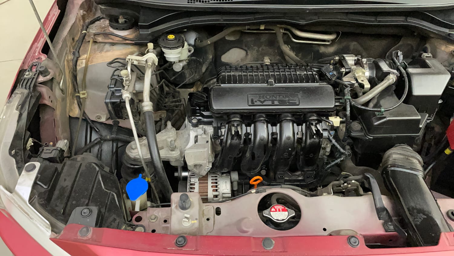 Used 2019 Honda Amaze 1.2 V CVT Petrol Petrol Automatic engine ENGINE RIGHT SIDE VIEW