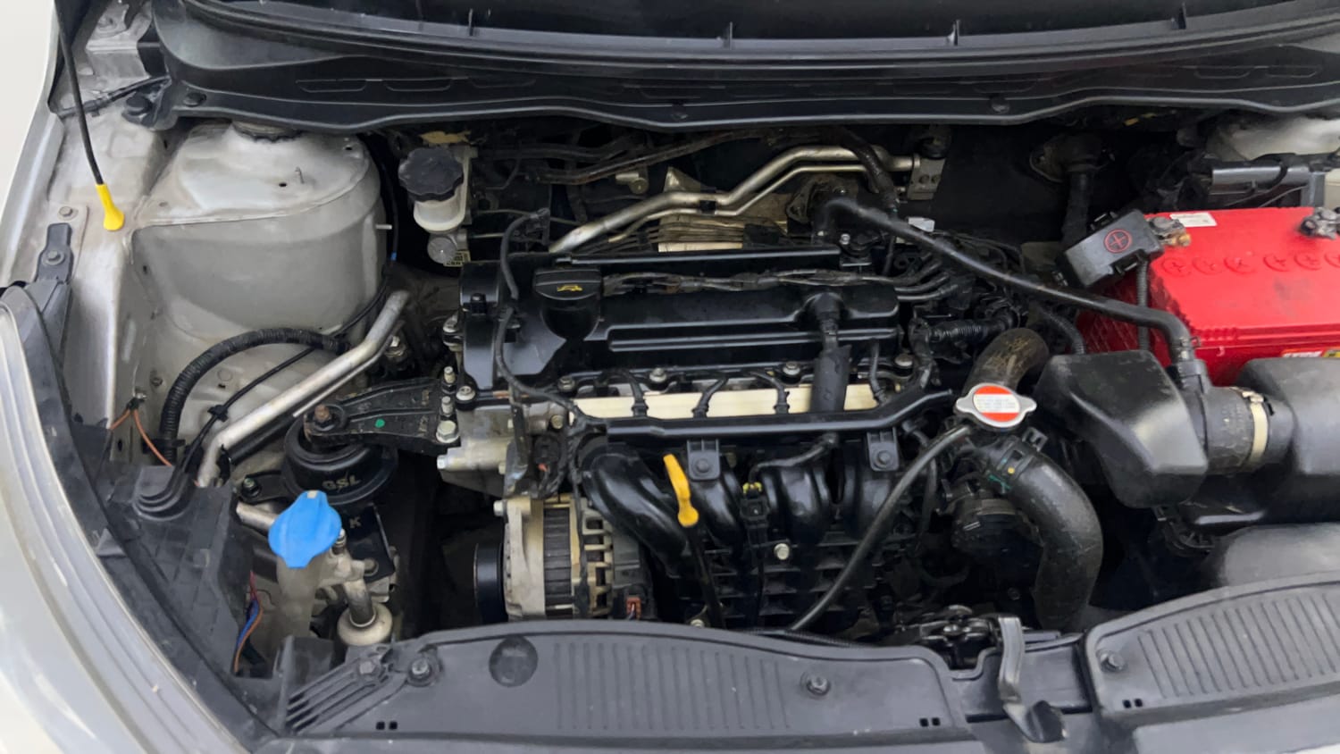 Used 2014 Hyundai i20 Sportz 1.2 Petrol Manual engine ENGINE RIGHT SIDE VIEW