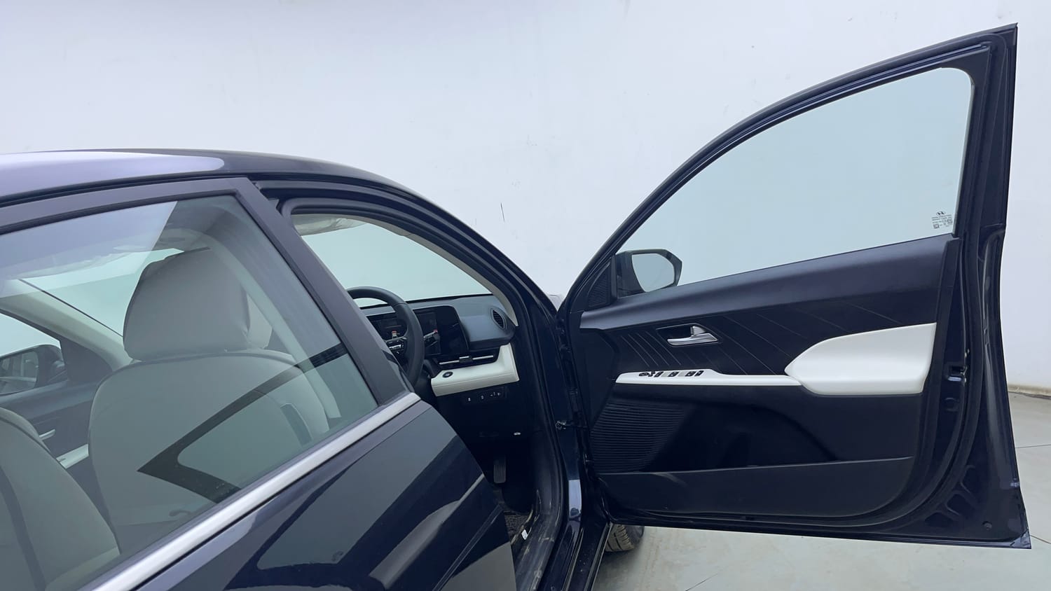 Used 2026 Hyundai Verna 1.5 MPi Petrol IVT HX 6 Petrol Automatic interior RIGHT FRONT DOOR OPEN VIEW