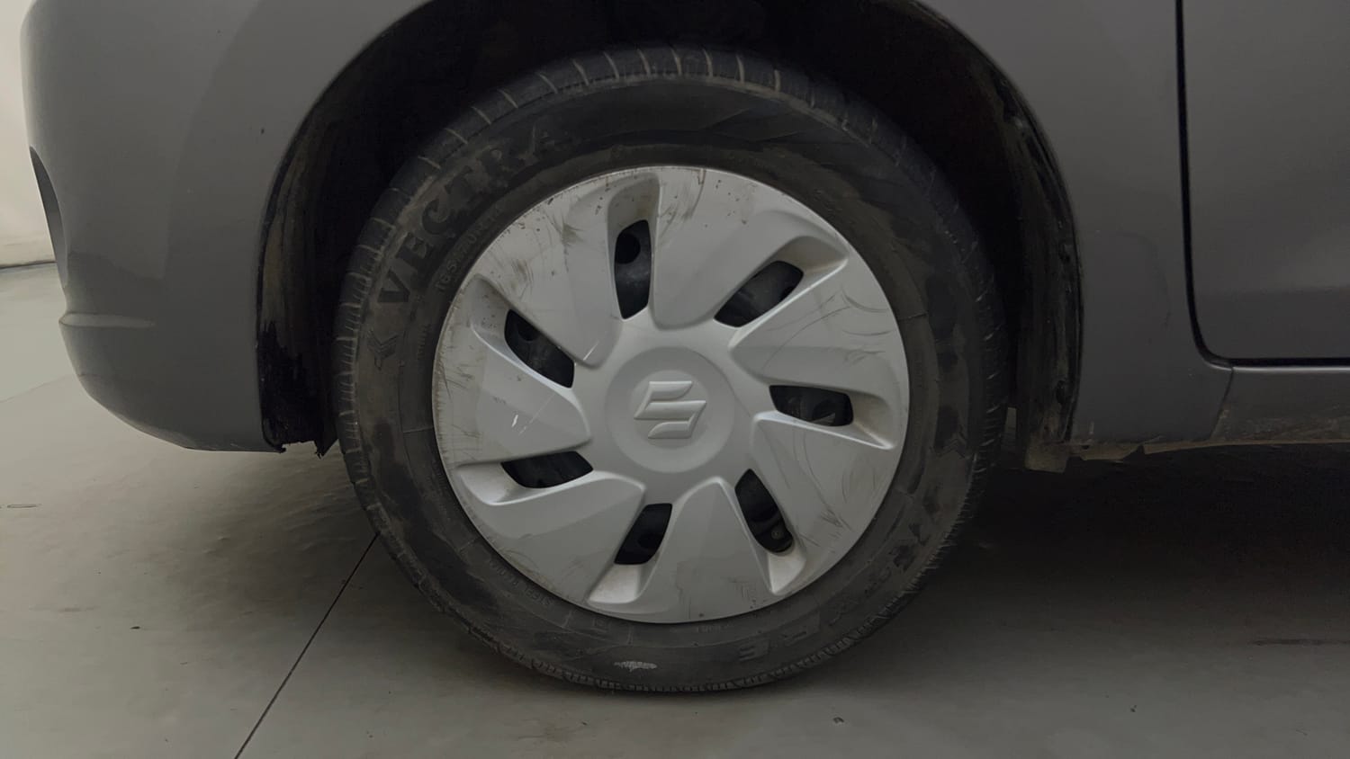 Used 2017 Maruti Suzuki Celerio ZXi Petrol Manual tyres LEFT FRONT TYRE RIM VIEW