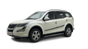 Used 2021 Mahindra XUV500 W7 Diesel Manual Image