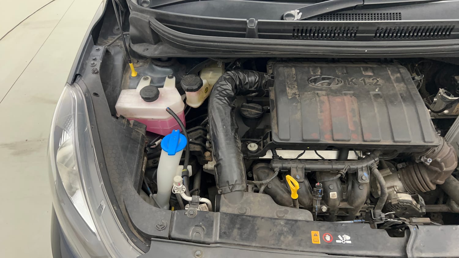 Used 2025 Hyundai Grand i10 Nios Magna 1.2 Kappa Petrol Manual engine ENGINE RIGHT SIDE VIEW