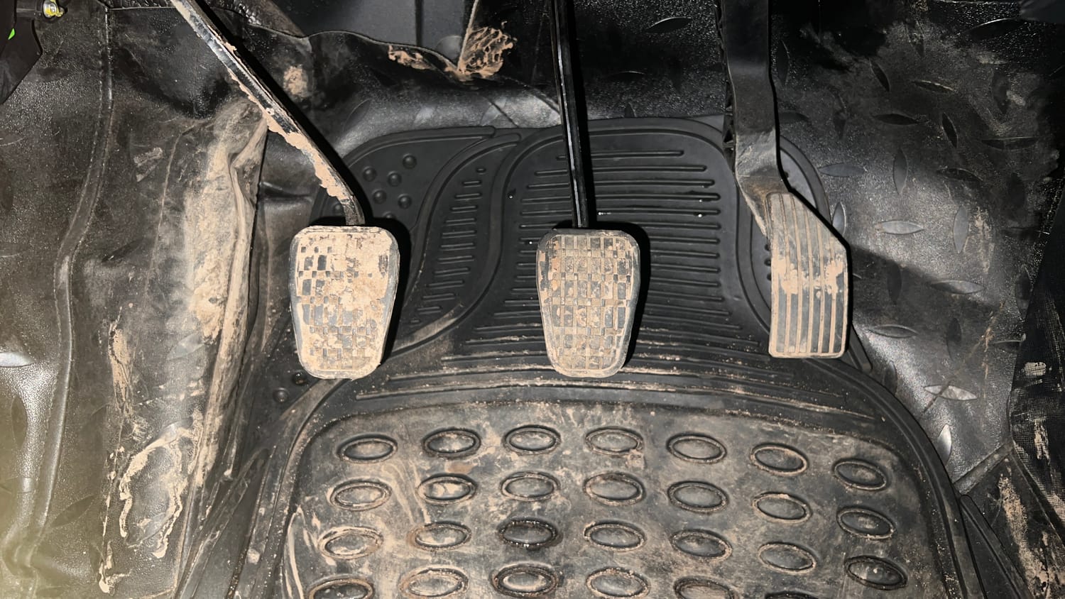 Used 2023 Tata Punch Adventure Rhythm Pack MT Petrol Manual interior PEDALS VIEW
