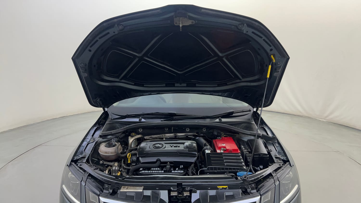 Used 2018 Skoda Octavia 1.8 TSI L&K Petrol Automatic engine ENGINE & BONNET OPEN FRONT VIEW