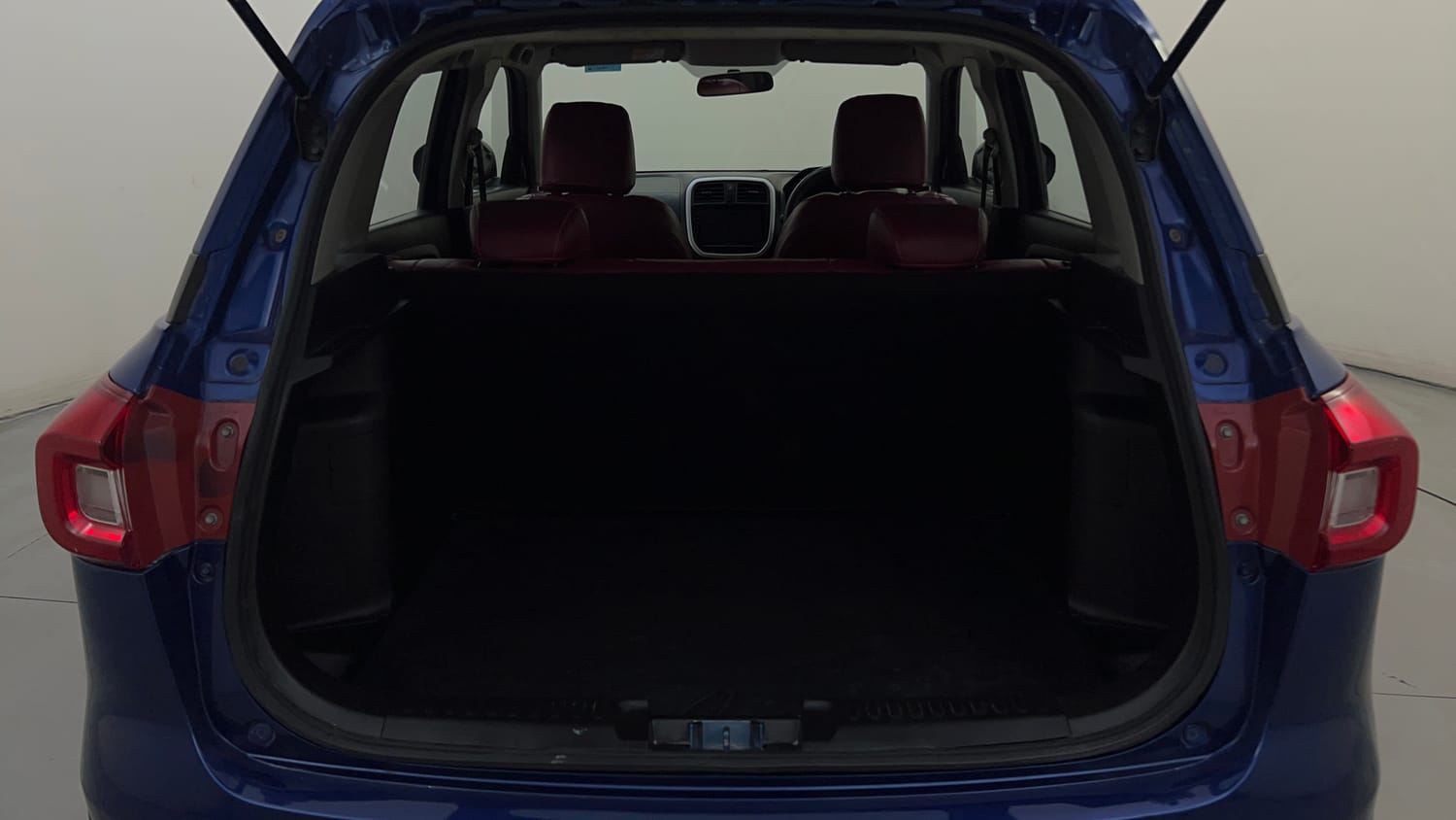 Used 2022 Toyota Urban Cruiser Mid Grade MT Petrol Manual interior DICKY INSIDE VIEW