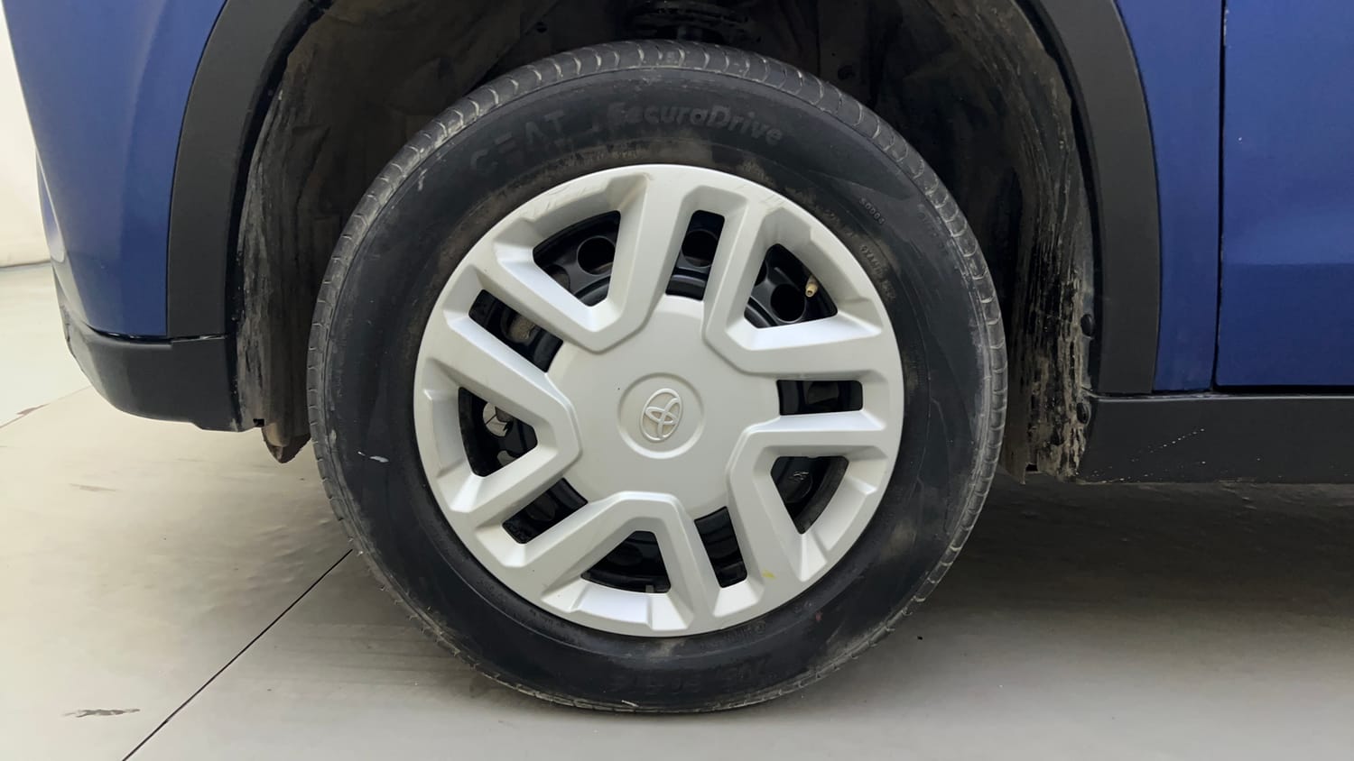 Used 2022 Toyota Urban Cruiser Mid Grade MT Petrol Manual tyres LEFT FRONT TYRE RIM VIEW