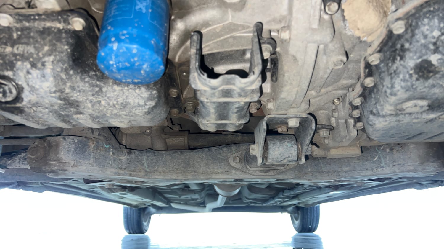 Used 2015 Hyundai Grand i10 Asta AT 1.2 Kappa VTVT Petrol Automatic extra FRONT LEFT UNDERBODY VIEW