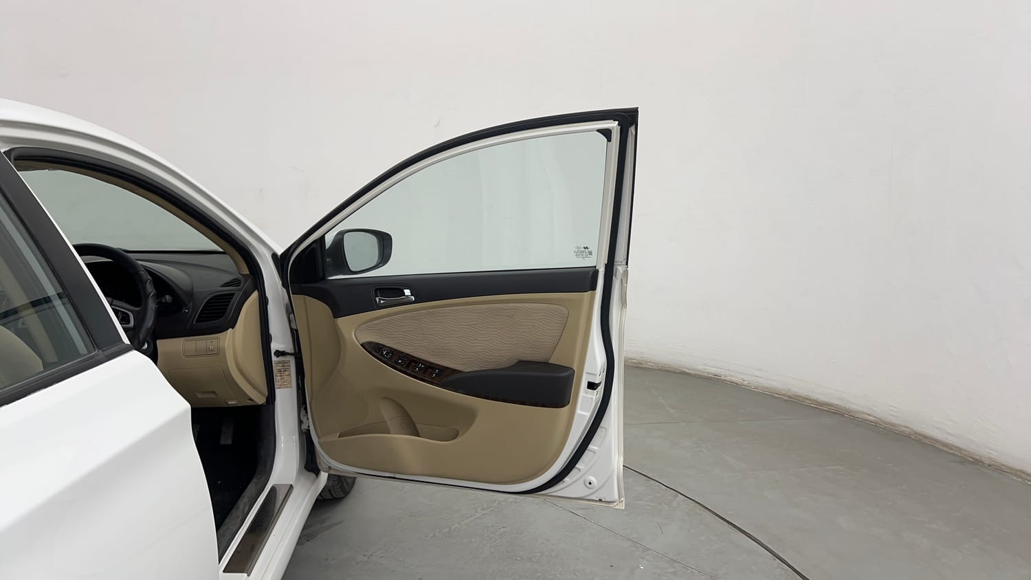 Used 2015 Hyundai Verna Fluidic 1.6 VTVT SX Petrol Manual interior RIGHT FRONT DOOR OPEN VIEW
