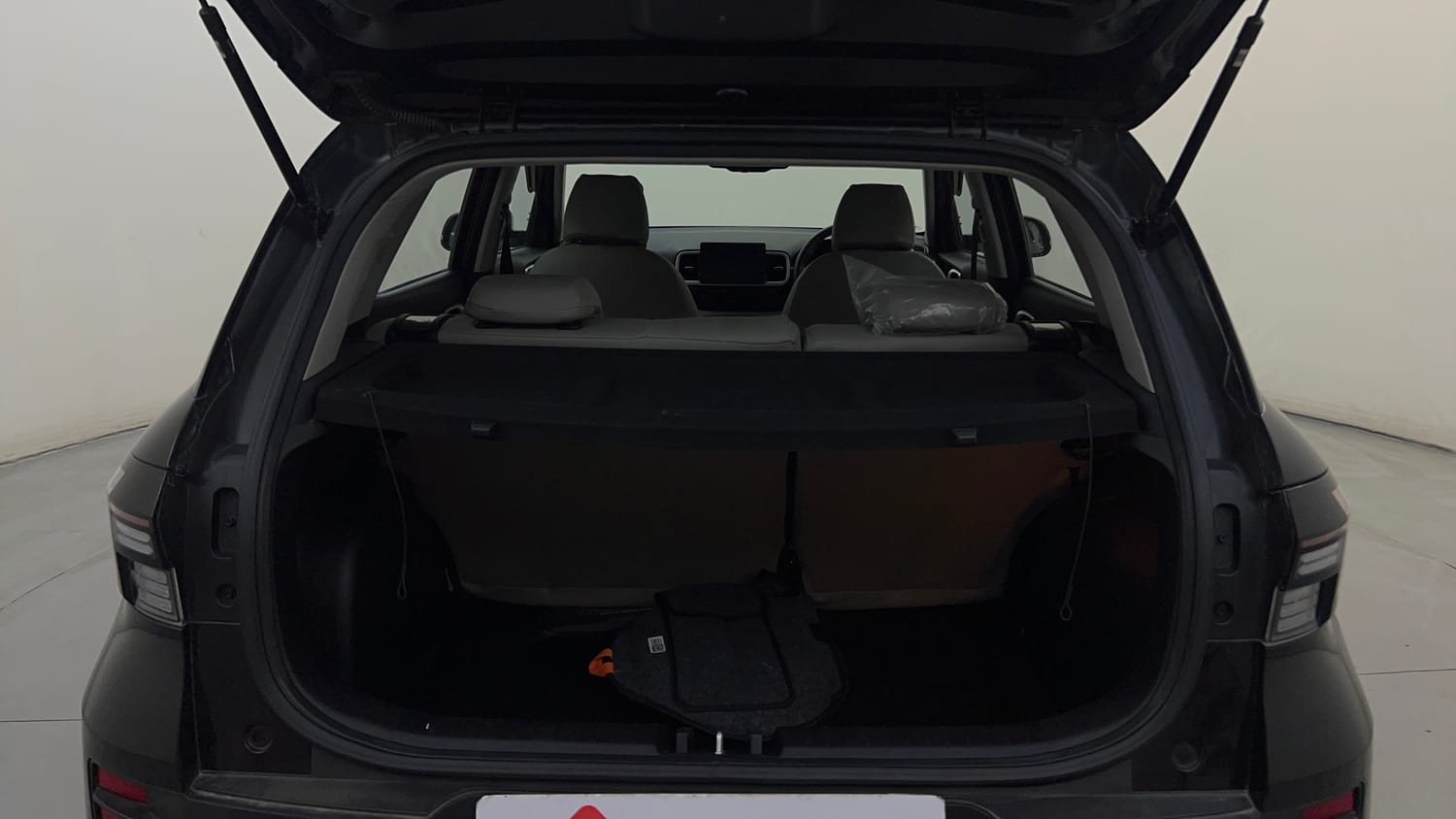 Used 2022 Hyundai Venue SX 1.2 Petrol Petrol Manual interior DICKY INSIDE VIEW