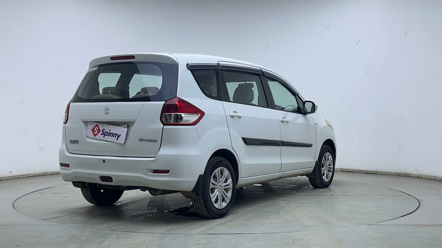 Used 2014 Maruti Suzuki Ertiga Vxi Petrol Manual exterior RIGHT REAR CORNER VIEW