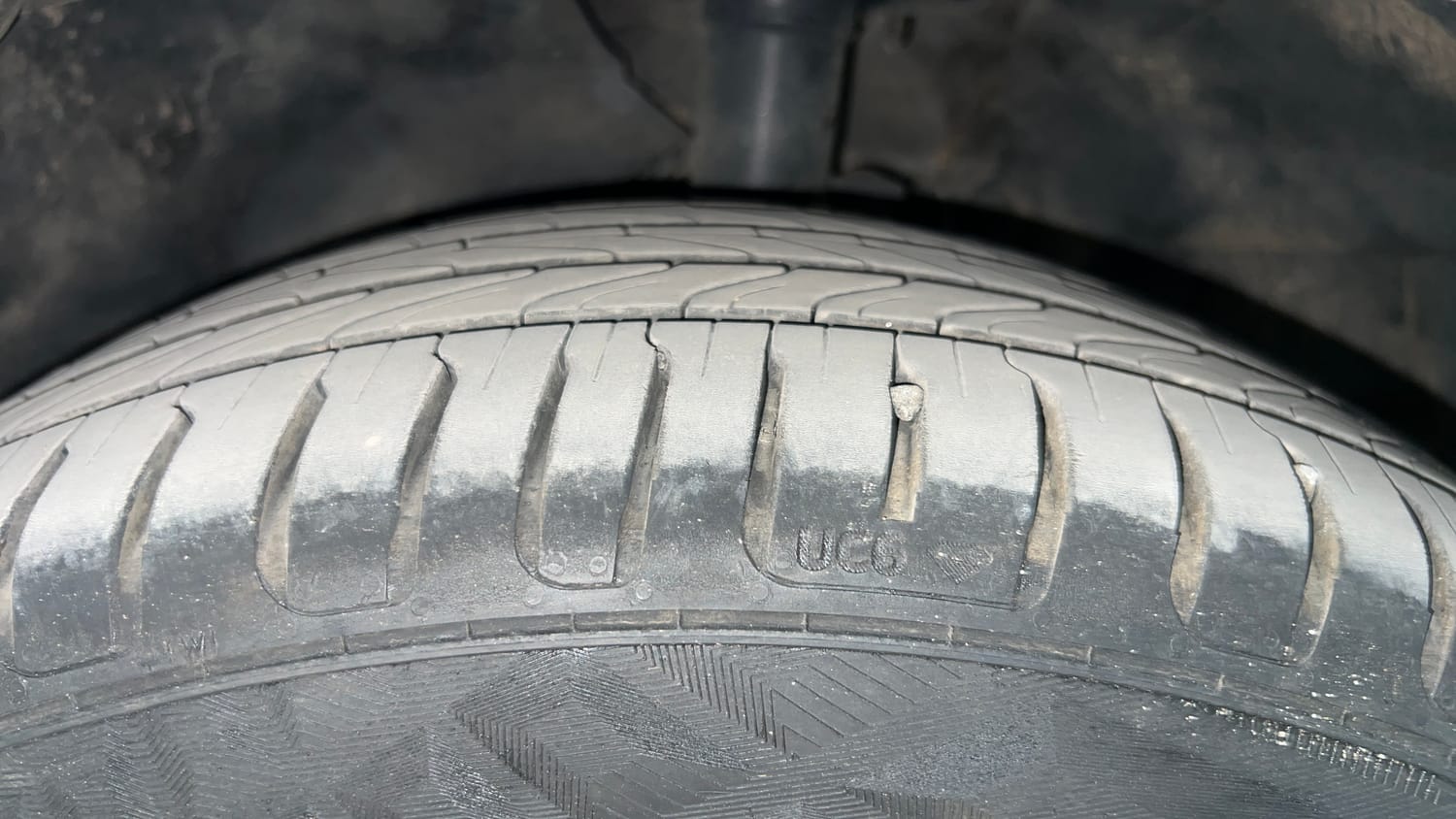 Used 2019 Ford EcoSport Titanium 1.5L TDCi Diesel Manual tyres LEFT FRONT TYRE TREAD VIEW