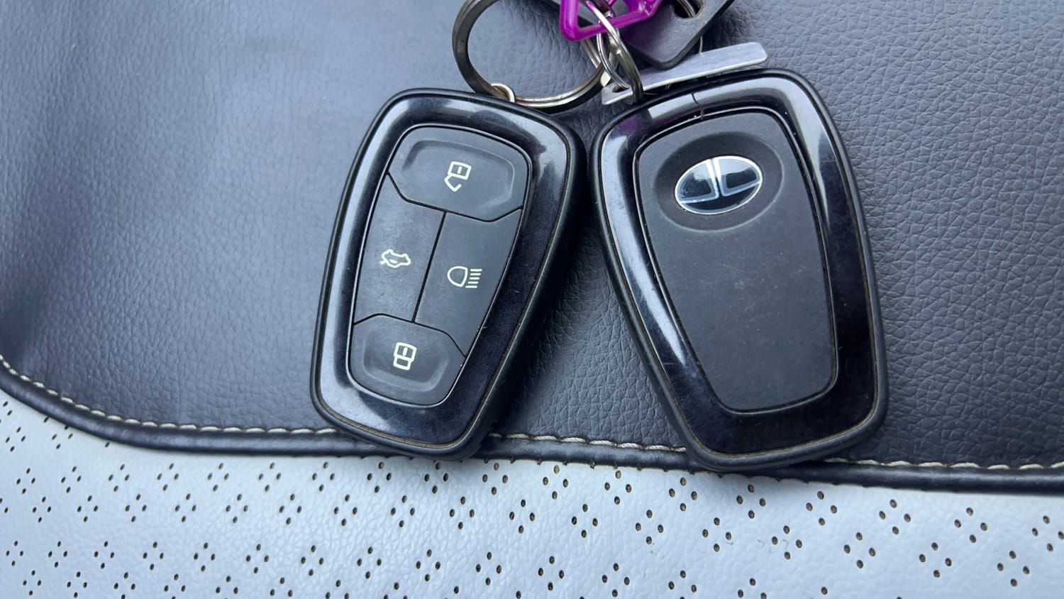 Used 2022 Tata Tigor EV XZ Plus Electric Automatic extra CAR KEY VIEW