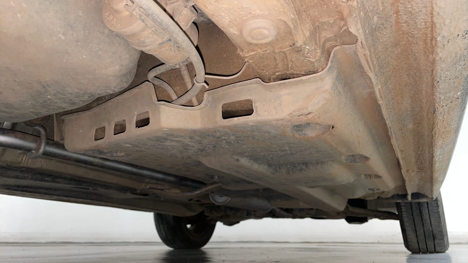 Used 2014 Volkswagen Polo Highline1.2L (P) Petrol Manual extra REAR RIGHT UNDERBODY VIEW