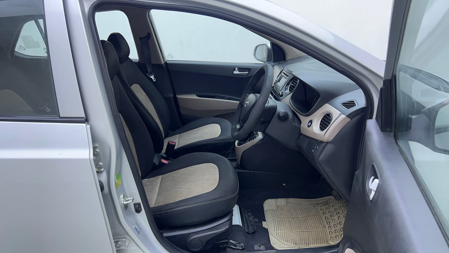 Used 2015 Hyundai Grand i10 Asta AT 1.2 Kappa VTVT Petrol Automatic interior RIGHT SIDE FRONT DOOR CABIN VIEW