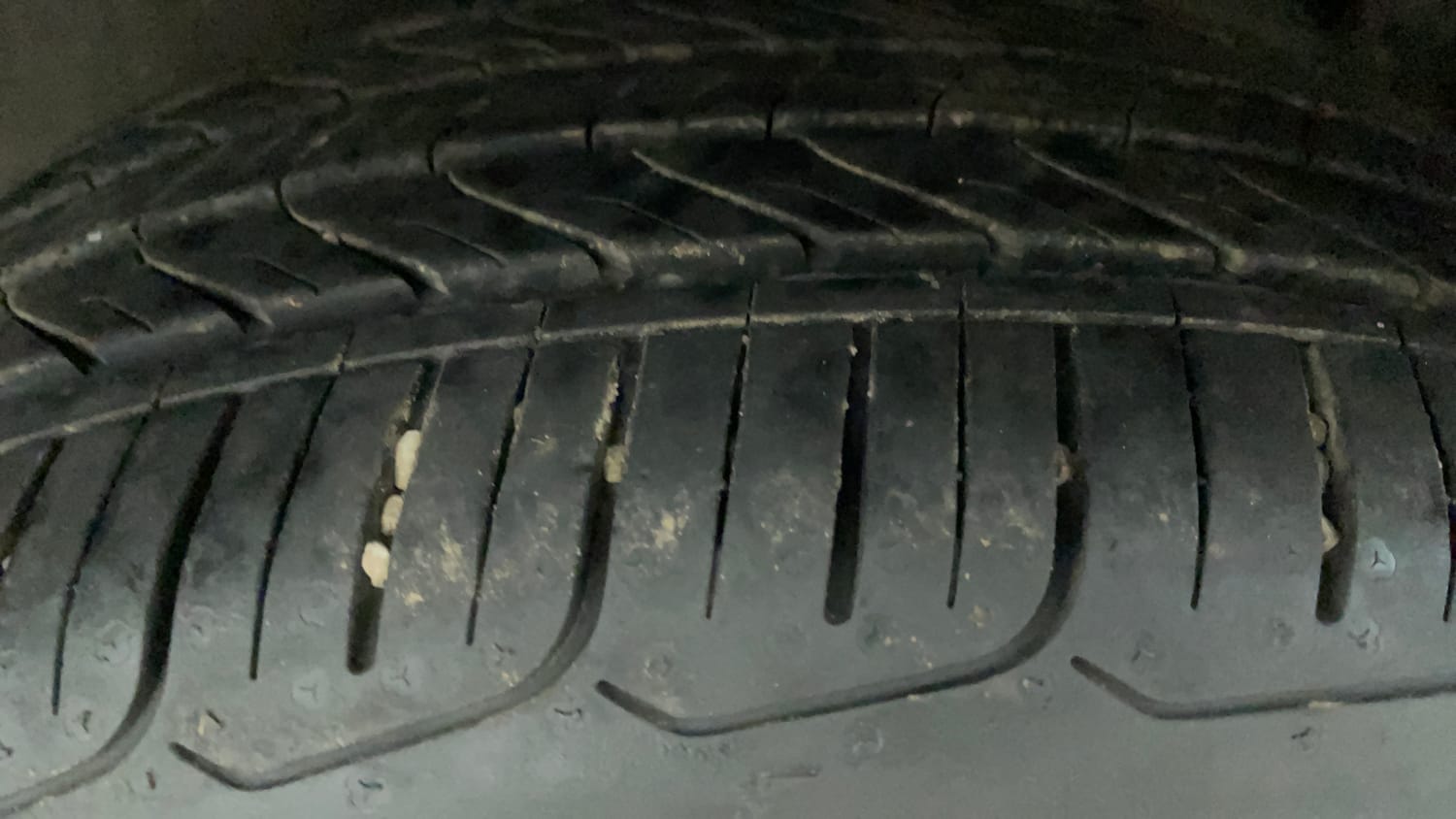 Used 2021 Tata Altroz XM Plus Petrol Petrol Manual tyres LEFT FRONT TYRE TREAD VIEW