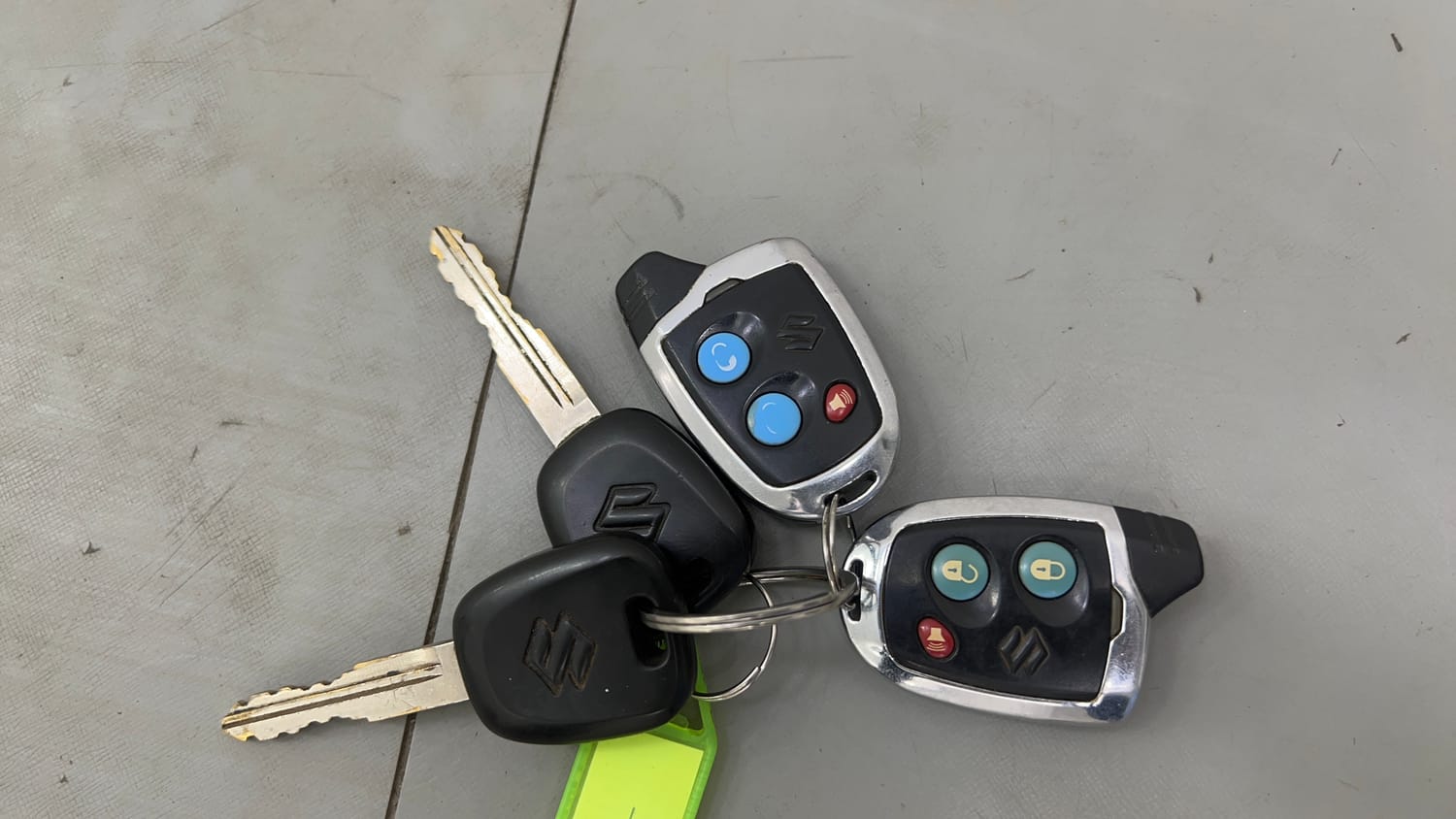 Used 2016 Maruti Suzuki Celerio VXi CNG Cng Manual extra CAR KEY VIEW