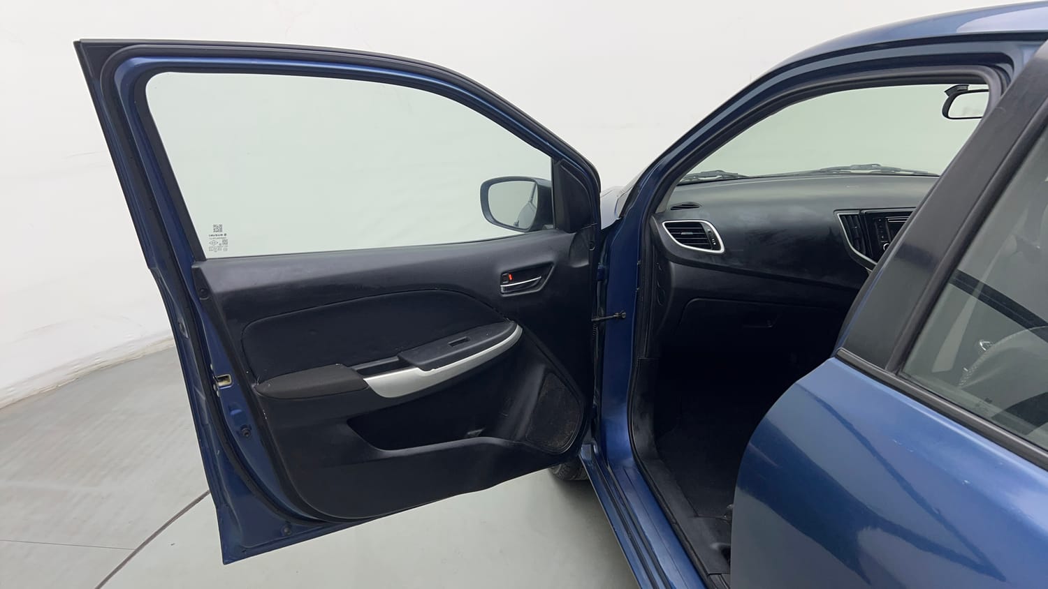 Used 2017 Maruti Suzuki Baleno Delta 1.2 Petrol Manual interior LEFT FRONT DOOR OPEN VIEW