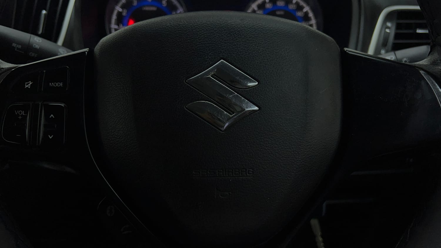 Used 2017 Maruti Suzuki Baleno Delta 1.2 Petrol Manual top_features Airbags