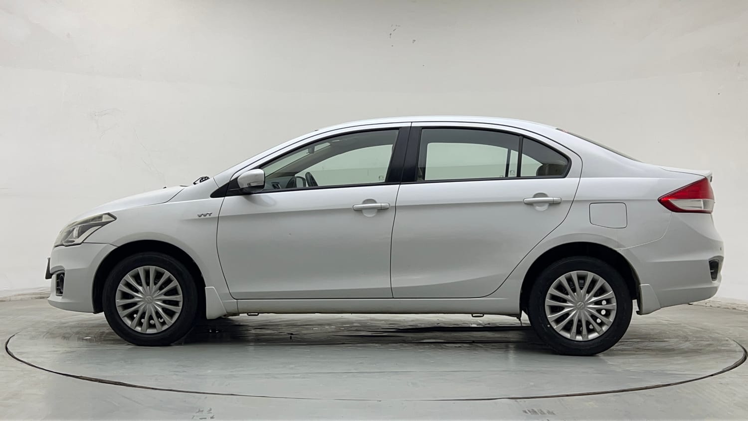 Used 2015 Maruti Suzuki Ciaz VXi+ Petrol Manual exterior LEFT SIDE VIEW