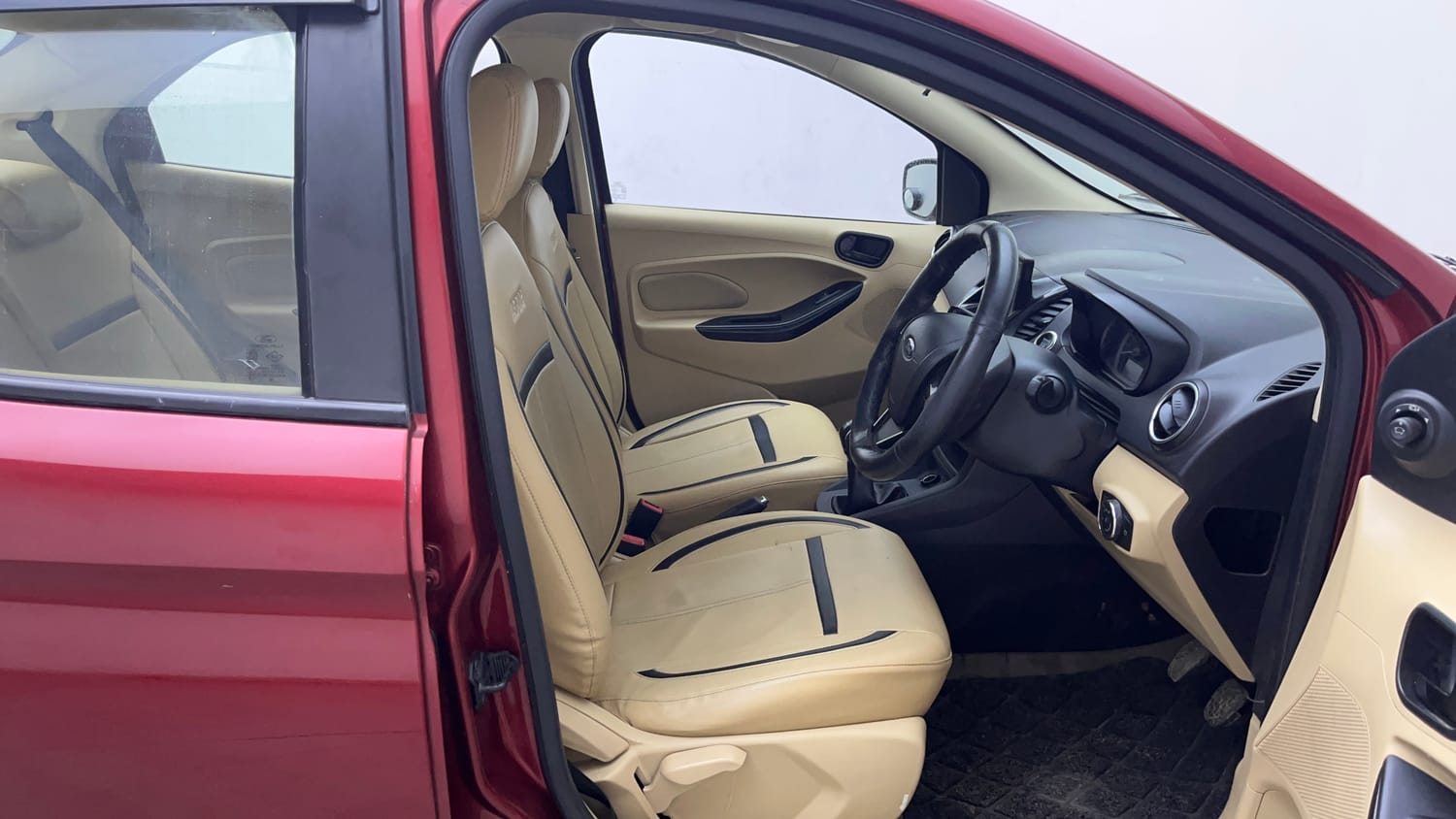 Used 2019 Ford Figo Aspire Titanium 1.2 Ti-VCT Petrol Manual interior RIGHT SIDE FRONT DOOR CABIN VIEW