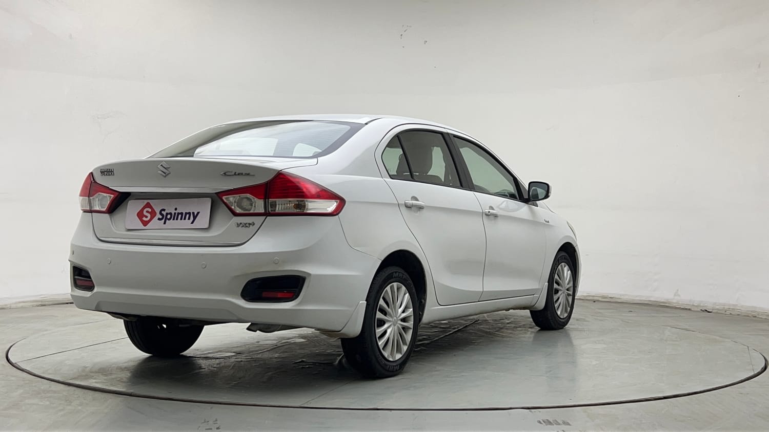 Used 2015 Maruti Suzuki Ciaz VXi+ Petrol Manual exterior RIGHT REAR CORNER VIEW