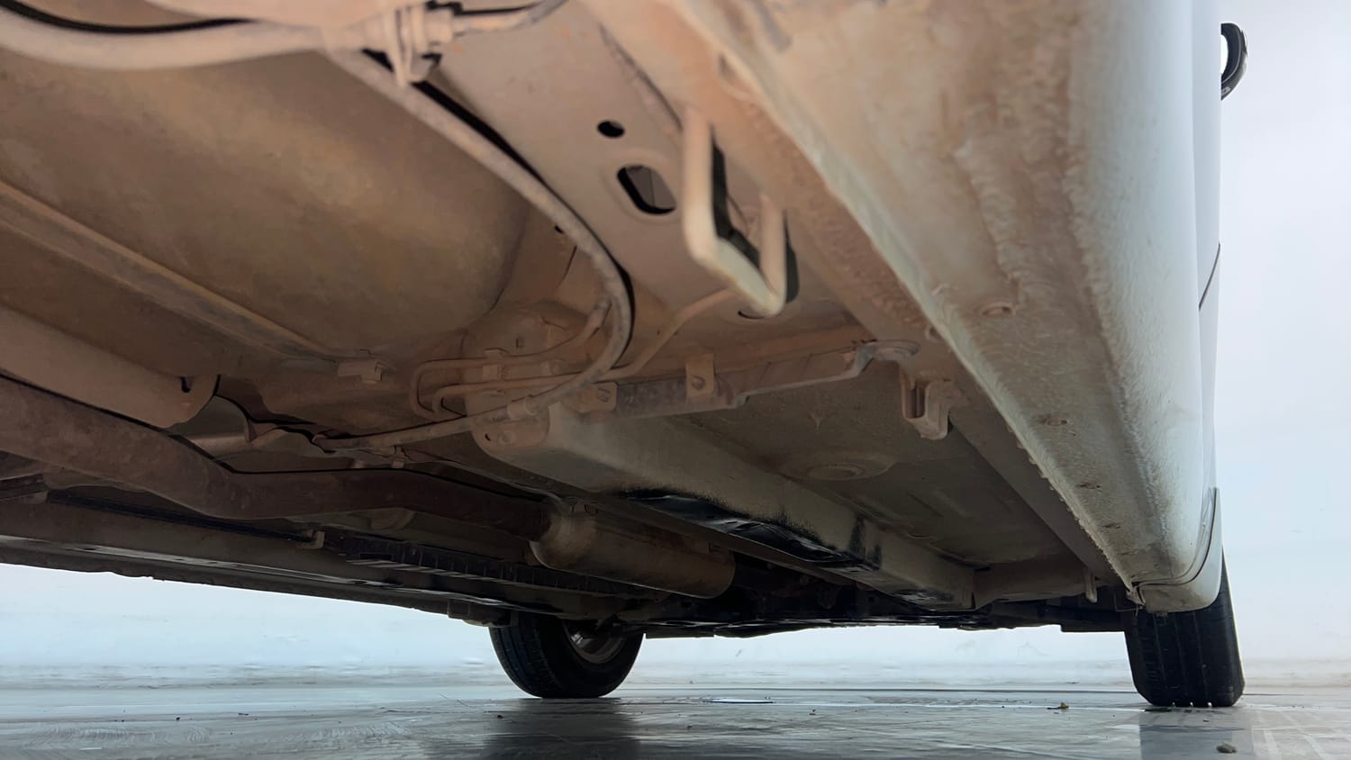 Used 2020 Maruti Suzuki Ciaz Delta 1.5 Petrol Manual extra REAR RIGHT UNDERBODY VIEW