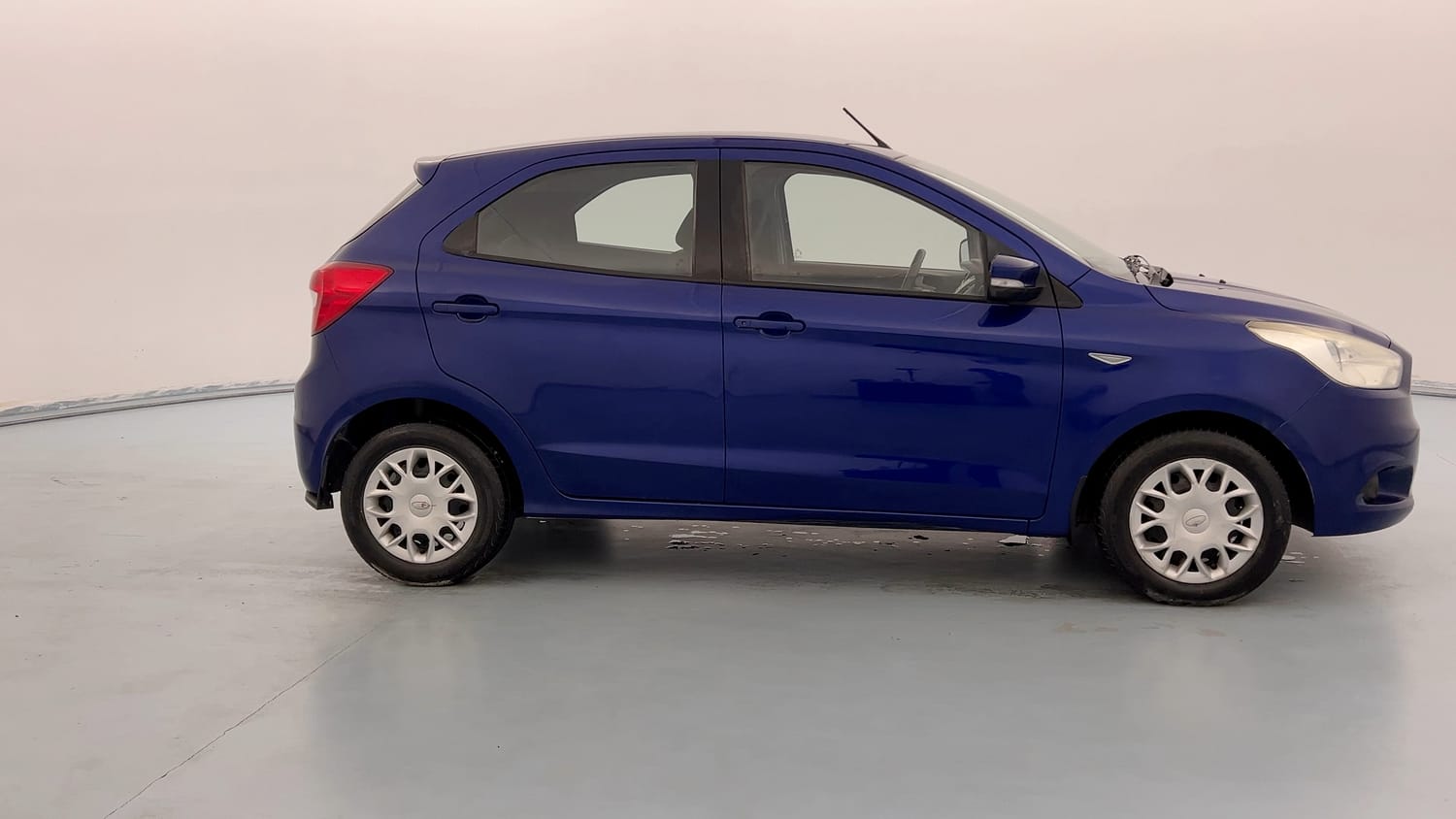 Used 2016 Ford Figo Trend 1.2 Ti-VCT Petrol Manual exterior RIGHT SIDE VIEW