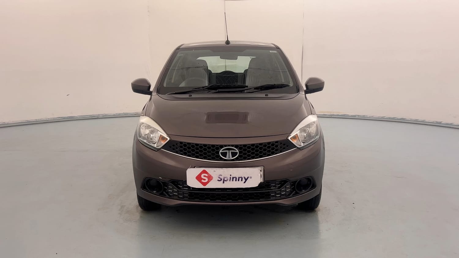 Used 2019 Tata Tiago Revotron XT Petrol Manual exterior FRONT VIEW