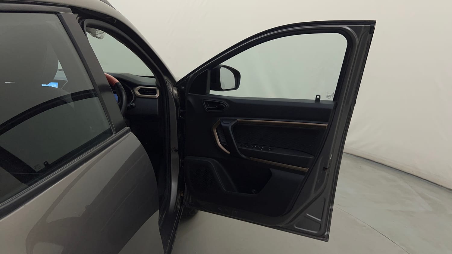 Used 2021 Renault Kiger RXT MT Petrol Manual interior RIGHT FRONT DOOR OPEN VIEW