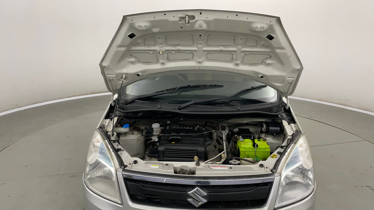 Used 2021 Maruti Suzuki Wagon R LXI Petrol Manual engine ENGINE & BONNET OPEN FRONT VIEW