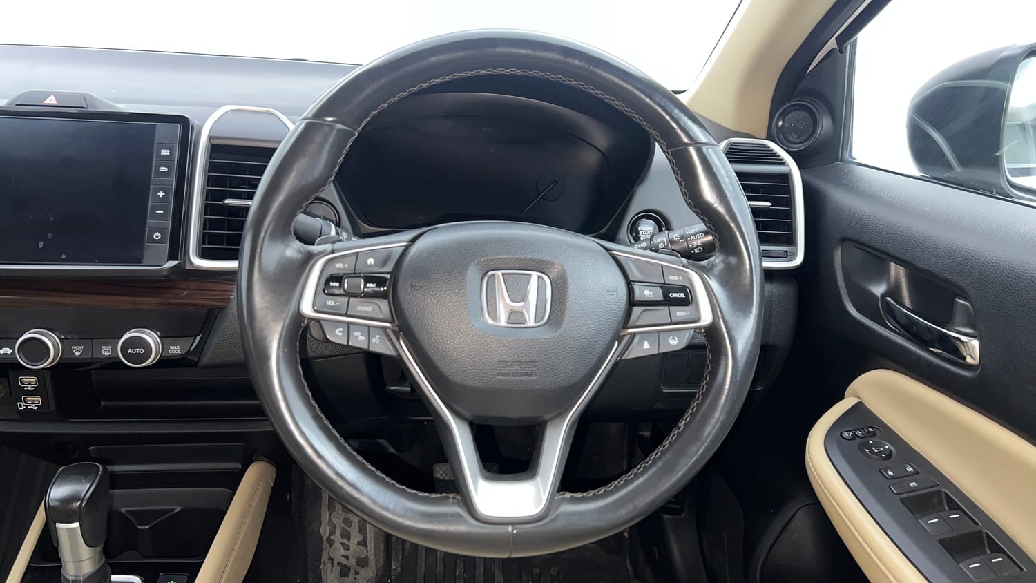 Used 2024 Honda City ZX Petrol CVT Petrol Automatic interior STEERING VIEW