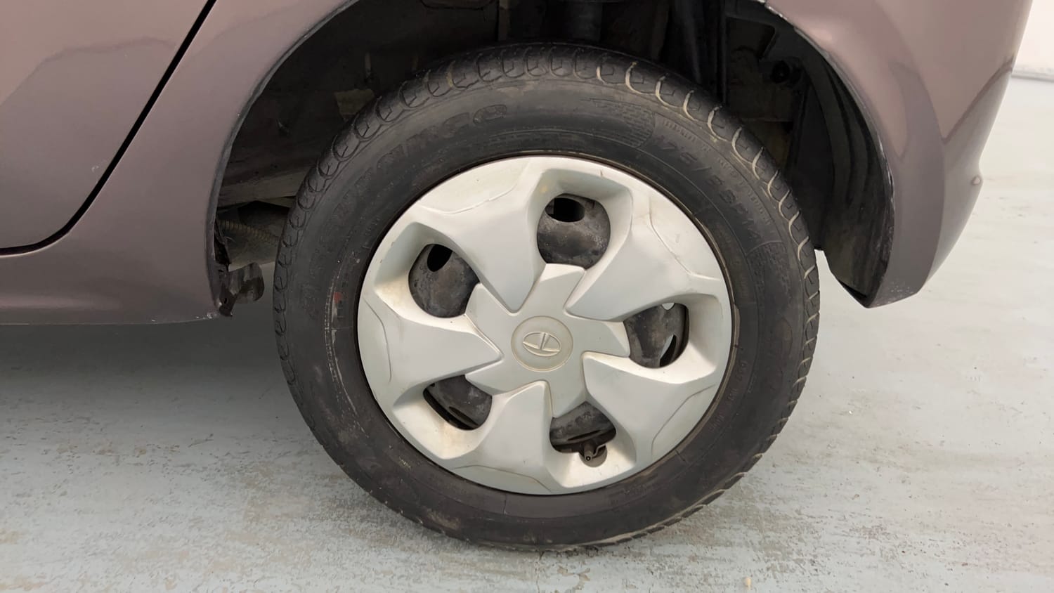 Used 2019 Tata Tiago Revotron XT Petrol Manual tyres LEFT REAR TYRE RIM VIEW