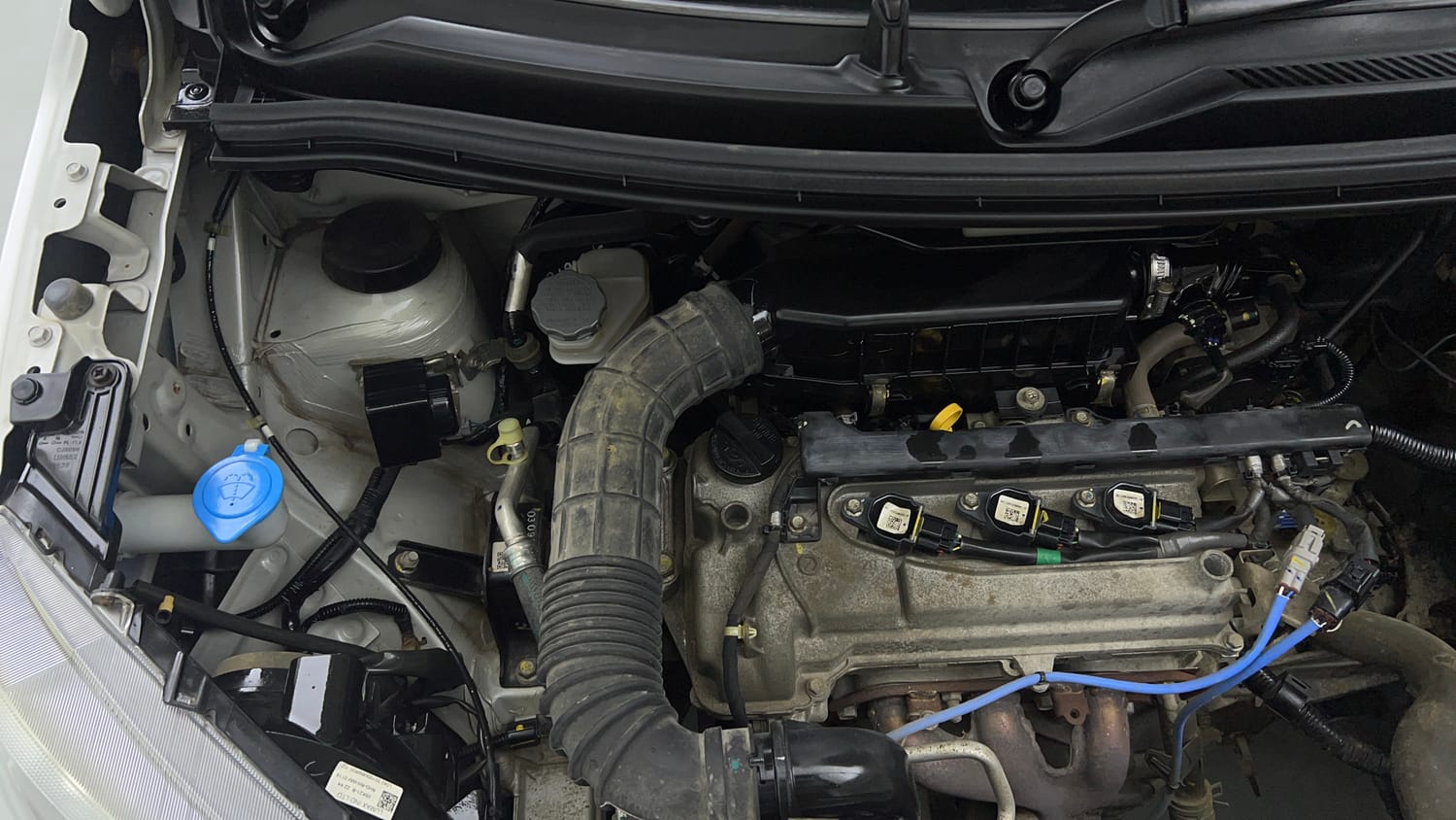 Used 2021 Maruti Suzuki Wagon R 1.0 LXi 1.0 Petrol Manual engine ENGINE RIGHT SIDE VIEW