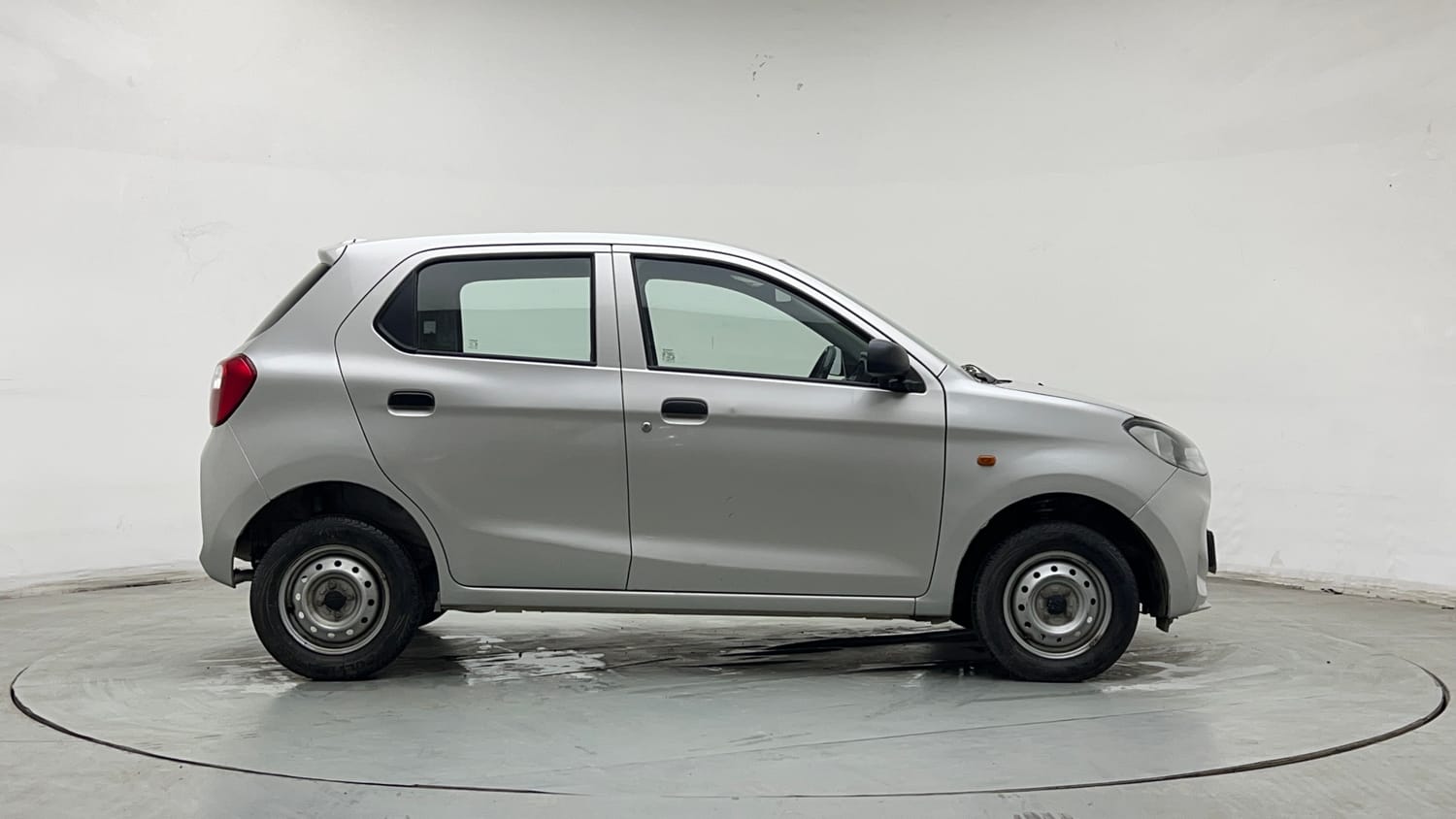 Used 2023 Maruti Suzuki Alto K10 LXi Petrol Manual exterior RIGHT SIDE VIEW