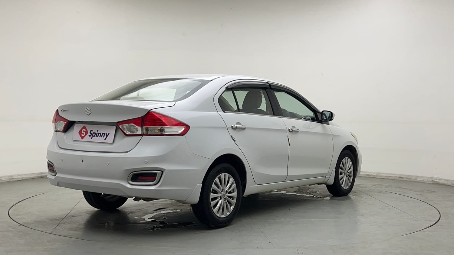 Used 2020 Maruti Suzuki Ciaz Delta 1.5 Petrol Manual exterior RIGHT REAR CORNER VIEW