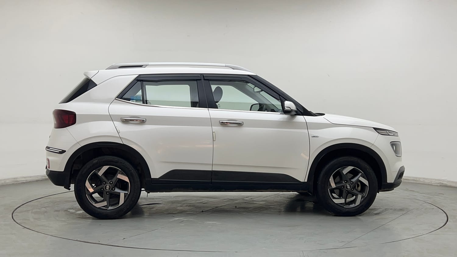 Used 2020 Hyundai Venue SX Plus 1.0 Turbo DCT Petrol Automatic exterior RIGHT SIDE VIEW
