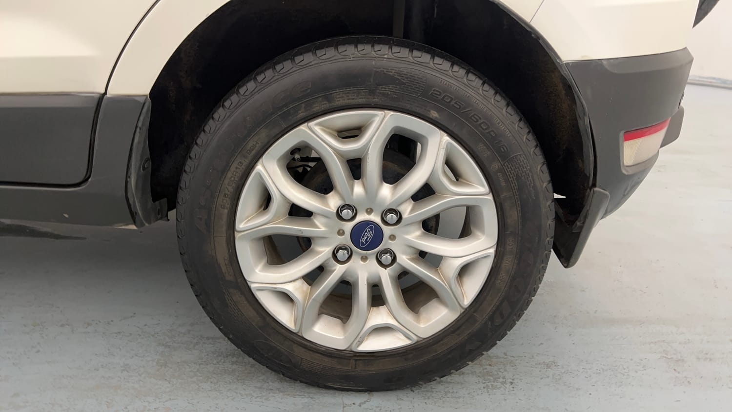 Used 2017 Ford EcoSport Trend+ 1.5L TDCi Diesel Manual tyres LEFT REAR TYRE RIM VIEW