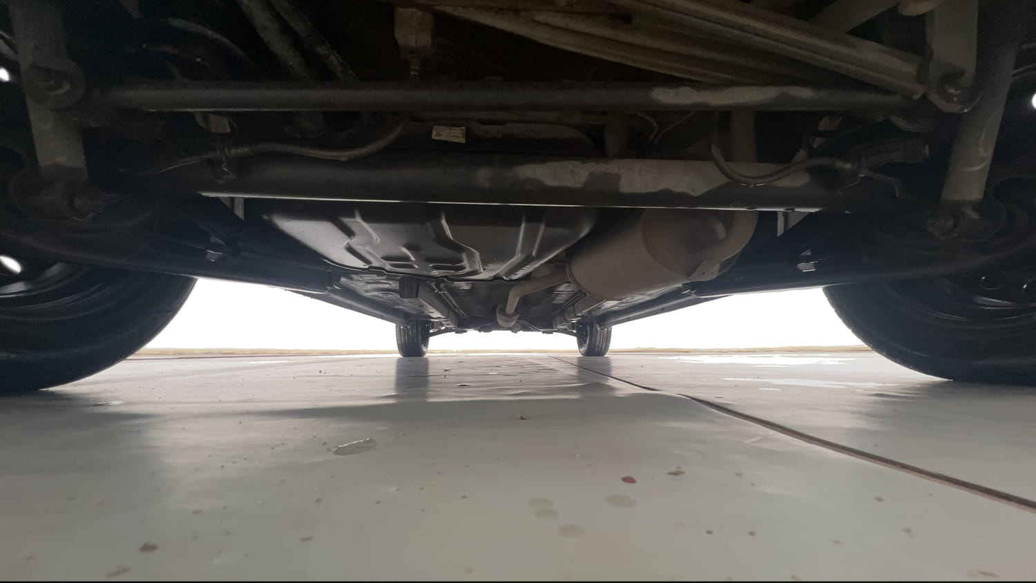 Used 2017 Maruti Suzuki Wagon R VXI Petrol Manual extra REAR UNDERBODY VIEW (TAKEN FROM REAR)