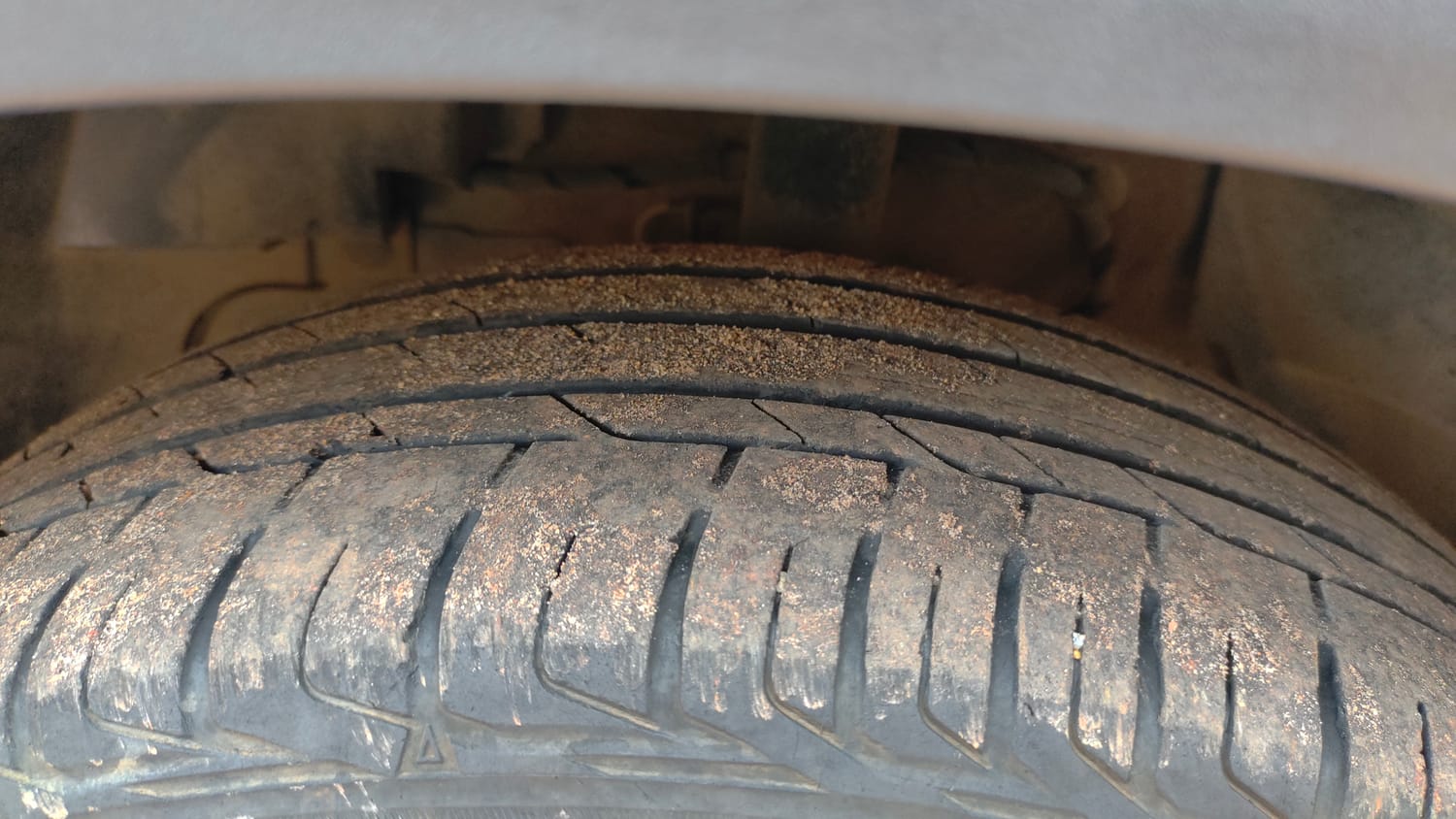 Used 2023 Tata Nexon Creative Plus S 1.2 Revotron Petrol 7DCA Petrol Automatic tyres LEFT FRONT TYRE TREAD VIEW